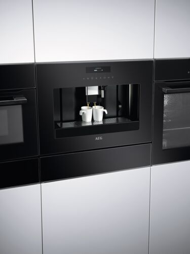 Aeg KKE884500B coffee machine